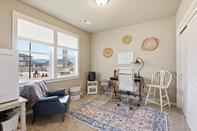 1824 S Donwood St, Spokane Valley, WA 99016