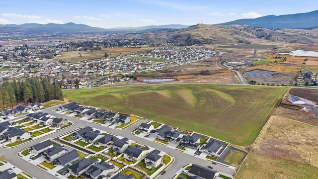 1824 S Donwood St, Spokane Valley, WA 99016