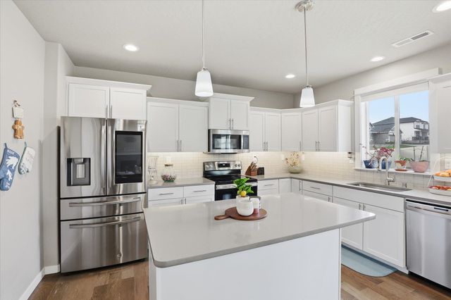 1824 S Donwood St, Spokane Valley, WA 99016