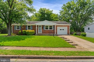 13223 HAWTHORN LN, Woodbridge, VA 22193