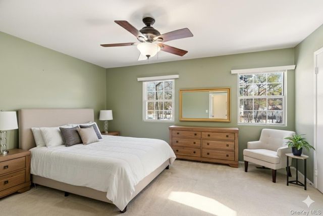 5 Deer Path, Coram, NY 11727