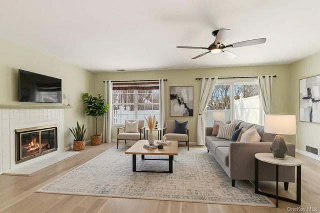 5 Deer Path, Coram, NY 11727