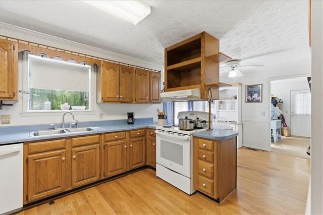 321 Mariner Circle, Woodstock, GA 30189