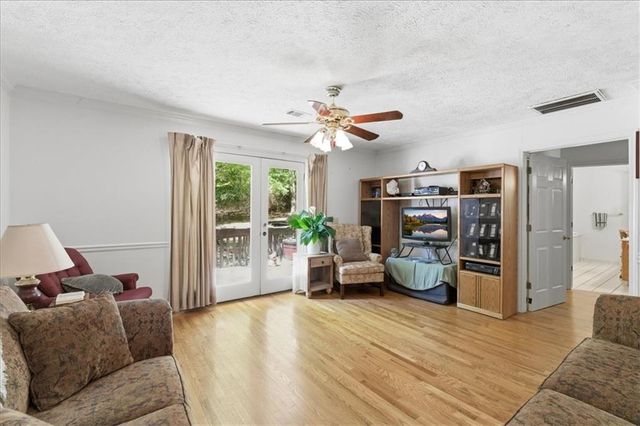 321 Mariner Circle, Woodstock, GA 30189