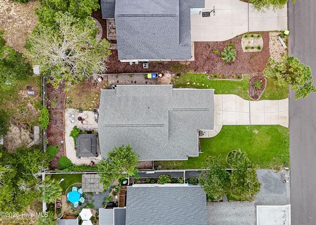137 NW 16th Street, Oak Island, NC 28465