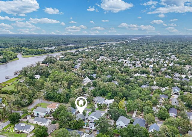 137 NW 16th Street, Oak Island, NC 28465