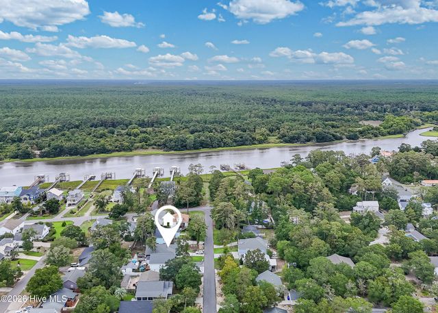 137 NW 16th Street, Oak Island, NC 28465