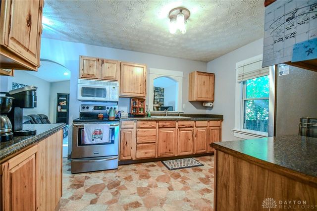 5720 Old Troy Pike, Huber Heights, OH 45424