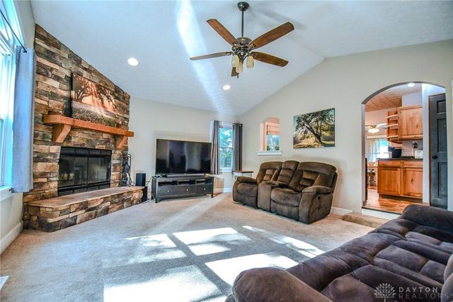 5720 Old Troy Pike, Huber Heights, OH 45424