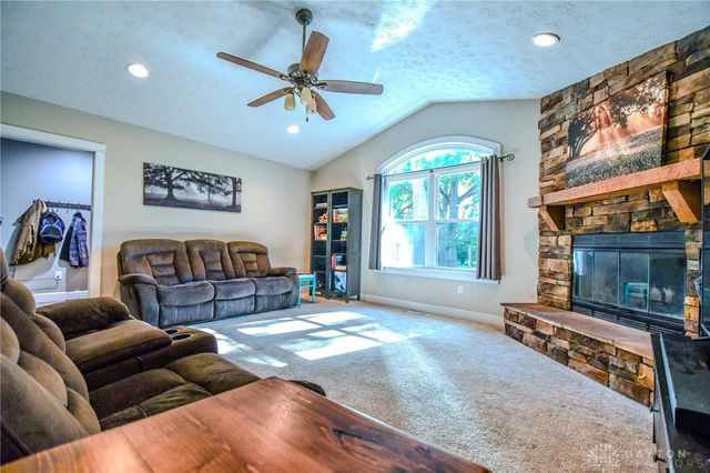 5720 Old Troy Pike, Huber Heights, OH 45424