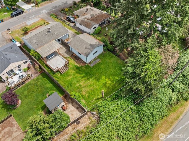 15729 Midvale Avenue N, Shoreline, WA 98133