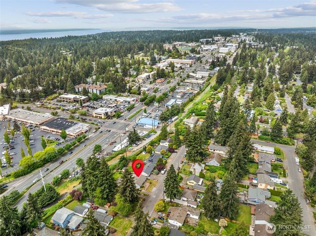 15729 Midvale Avenue N, Shoreline, WA 98133