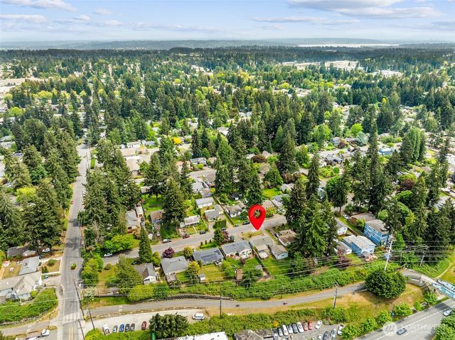 15729 Midvale Avenue N, Shoreline, WA 98133