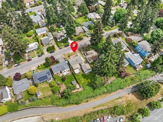 15729 Midvale Avenue N, Shoreline, WA 98133