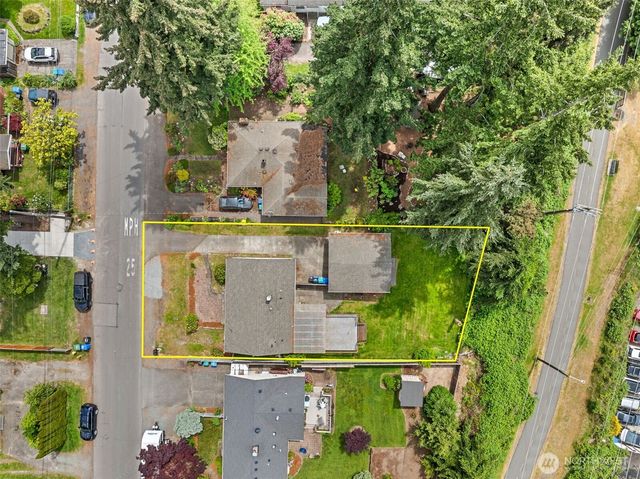 15729 Midvale Avenue N, Shoreline, WA 98133