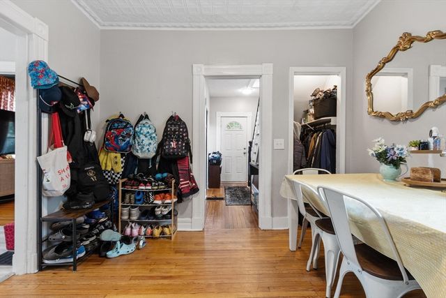 85 Montrose St, Springfield, MA 01109
