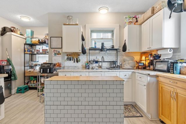 85 Montrose St, Springfield, MA 01109