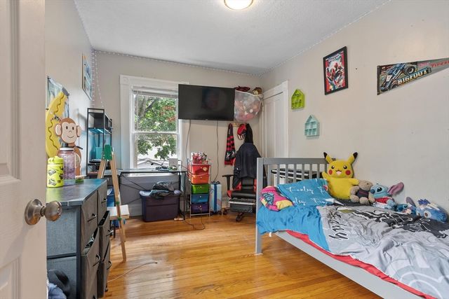 85 Montrose St, Springfield, MA 01109