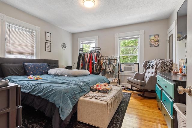 85 Montrose St, Springfield, MA 01109