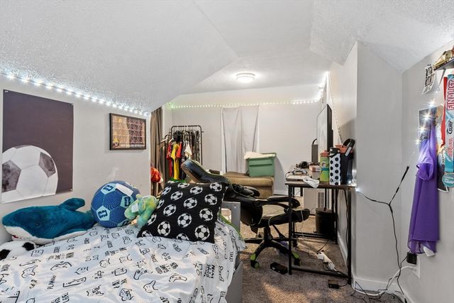 85 Montrose St, Springfield, MA 01109