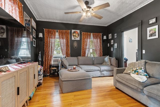 85 Montrose St, Springfield, MA 01109