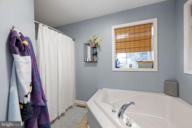 29 E WALNUT ST, Magnolia, DE 19962