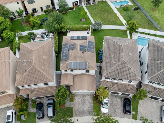 918 NE 191st St, Miami, FL 33179