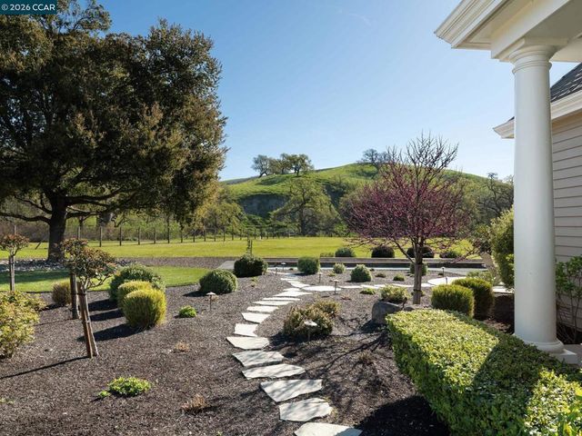 5401 Penny Ln, Danville, CA 94506