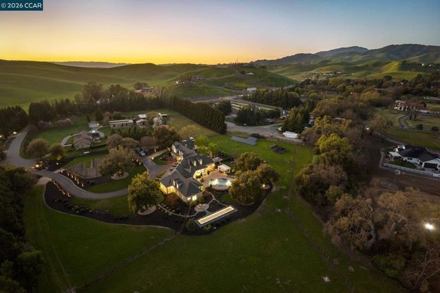 5401 Penny Ln, Danville, CA 94506