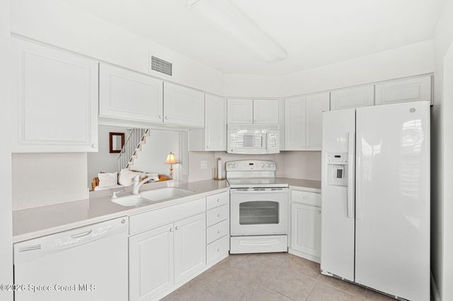 4740 Lake Waterford Way W 2-112, Melbourne, FL 32901