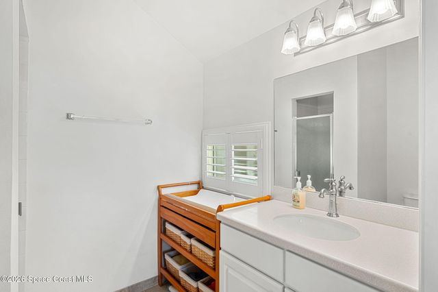 4740 Lake Waterford Way W 2-112, Melbourne, FL 32901