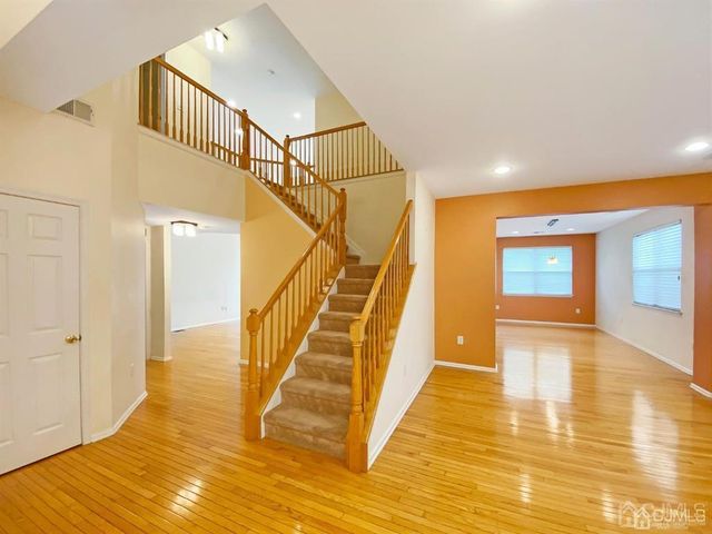 48 Berkshire Way, East Brunswick, NJ 08816