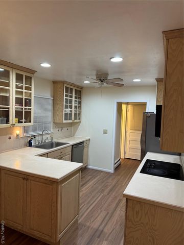 23 Jerome Road, Syosset, NY 11791