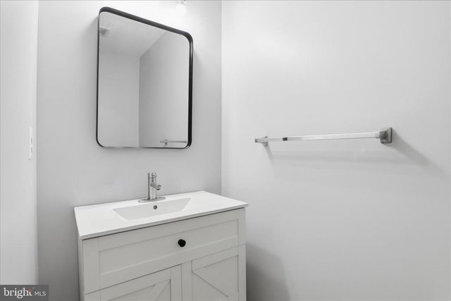 504 AUTUMN WIND WAY, Rockville, MD 20850