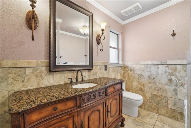 2604 S Meadow Drive, Fort Worth, TX 76133