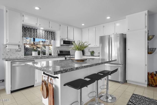 885 Oakland Hills Drive, Banning, CA 92220