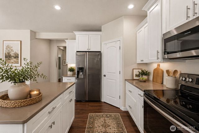 14229 Rainier View Drive SE, Yelm, WA 98597