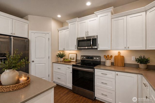 14229 Rainier View Drive SE, Yelm, WA 98597