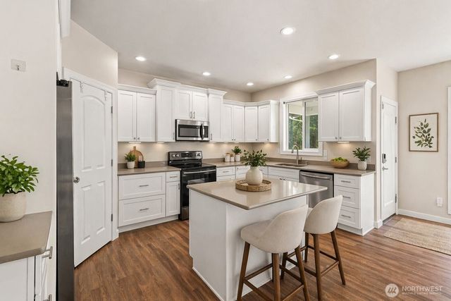 14229 Rainier View Drive SE, Yelm, WA 98597