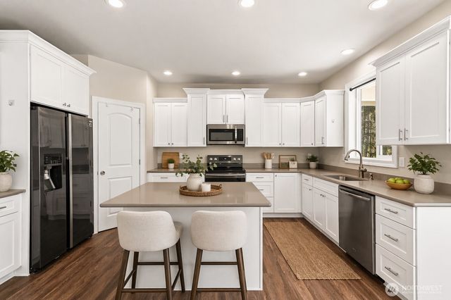 14229 Rainier View Drive SE, Yelm, WA 98597