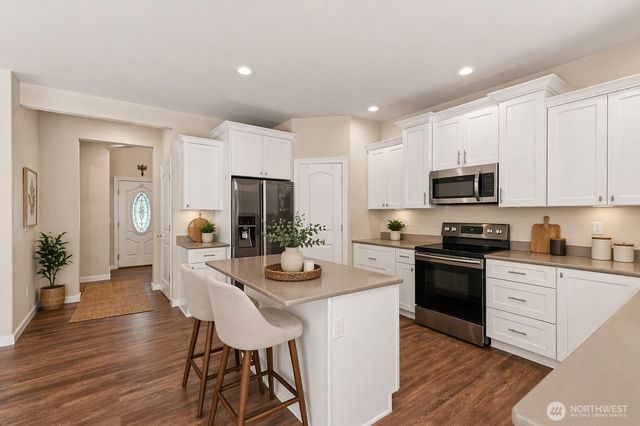 14229 Rainier View Drive SE, Yelm, WA 98597
