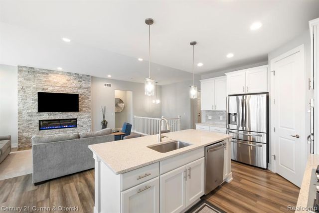 17291 Garden Ridge Lane, Northville, MI 48168