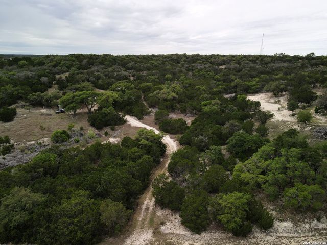 196 DINGLEY VIEW DR, Kerrville, TX 78028