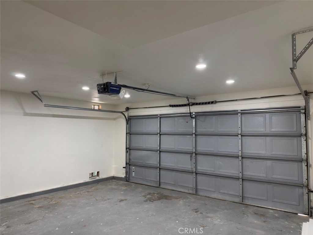 Image 20 of property listing at 43735 San Francisco Avenue, Lancaster, CA 93535