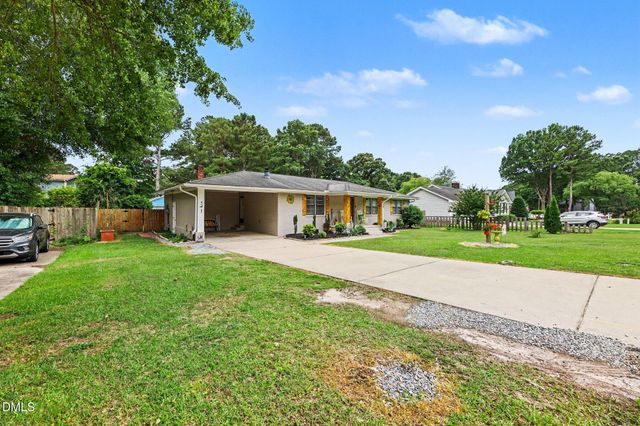 5 Eden Drive, Smithfield, NC 27577