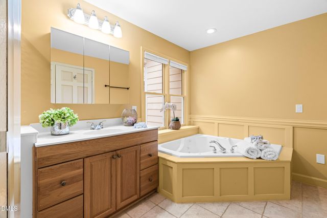 8313 Dunwood Court, Raleigh, NC 27613