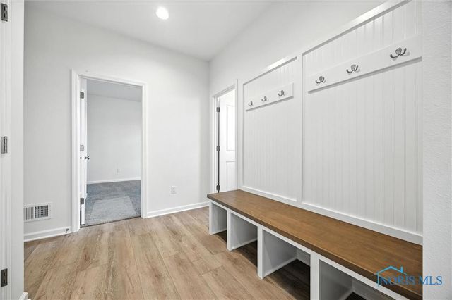 153 Bentley Drive, Perrysburg, OH 43551