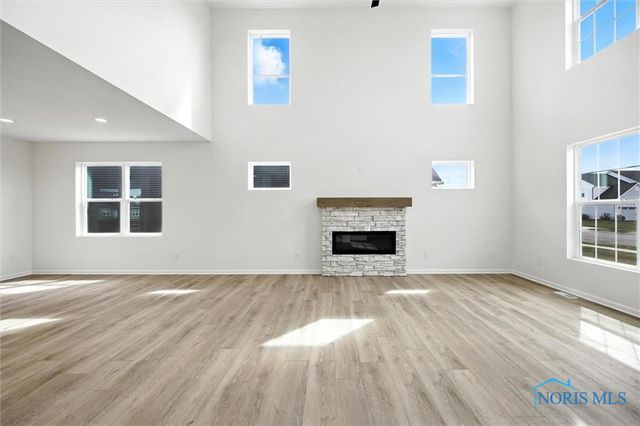 153 Bentley Drive, Perrysburg, OH 43551