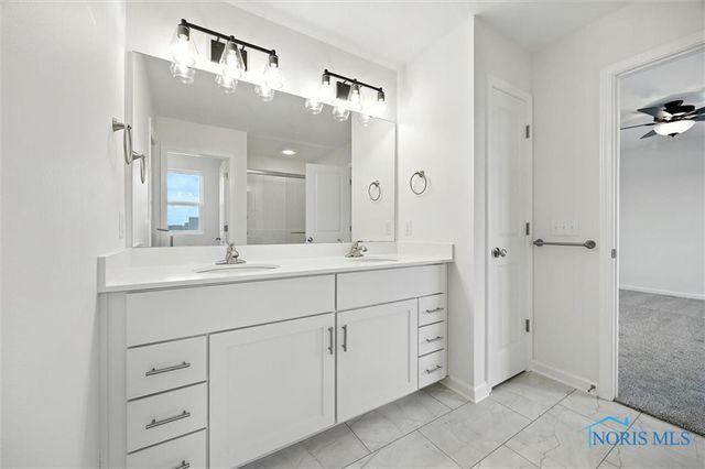 153 Bentley Drive, Perrysburg, OH 43551