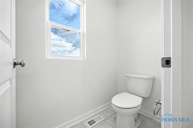 153 Bentley Drive, Perrysburg, OH 43551